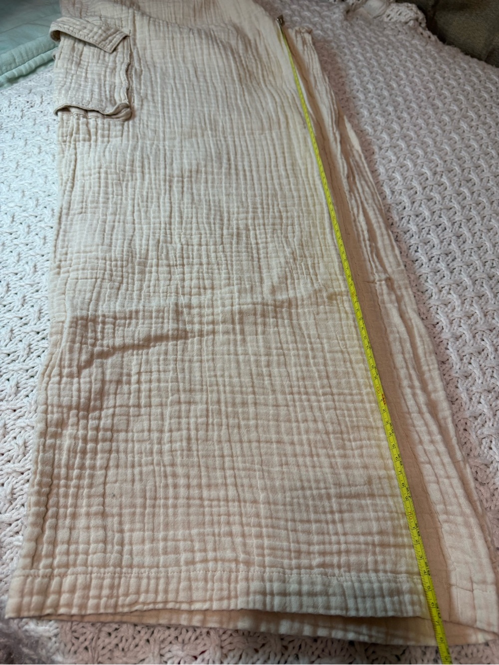 aerie Gauzy hit waisted Cream Wide-Leg Cargo Pants - Picture 6 of 15